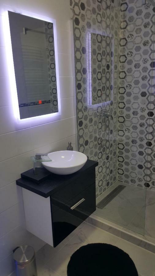 Gutenberg Utca Apartman Сегед Екстериор снимка
